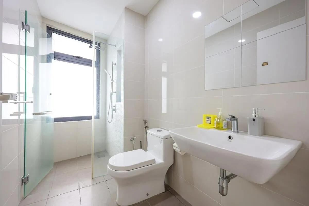 Continew Trx Corner With Dual Balconies & 2 Bedrooms Kuala Lumpur 0*,