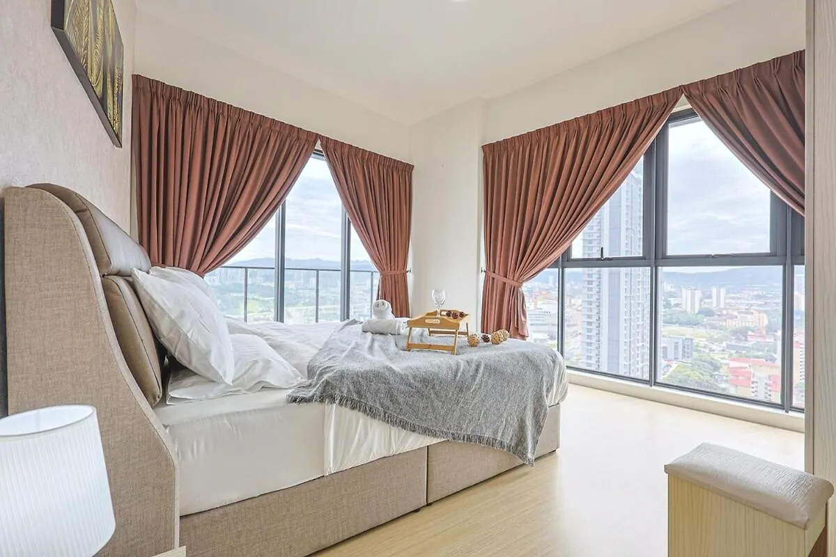 Continew Trx Corner With Dual Balconies & 2 Bedrooms Kuala Lumpur Apartment