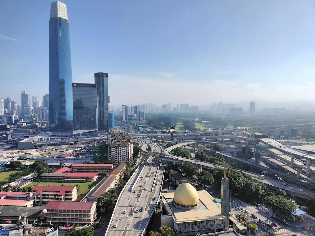 Continew Trx Corner With Dual Balconies & 2 Bedrooms Kuala Lumpur Apartment