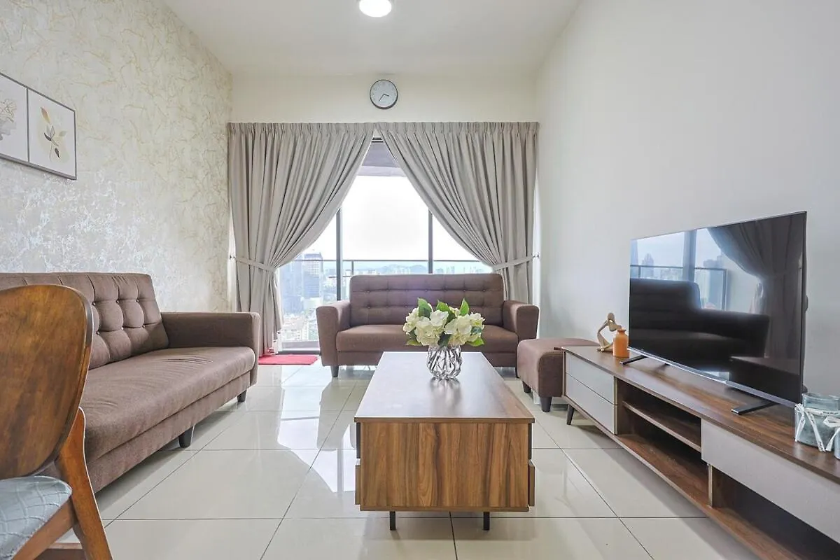 Continew Trx Corner With Dual Balconies & 2 Bedrooms Kuala Lumpur Apartment