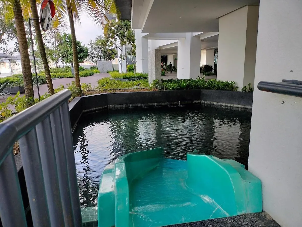 Continew Trx Corner With Dual Balconies & 2 Bedrooms Kuala Lumpur Apartment