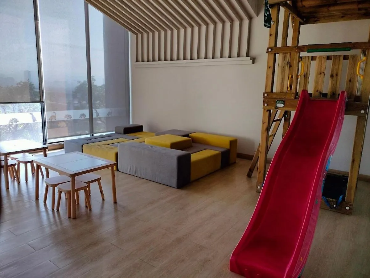 Continew Trx Corner With Dual Balconies & 2 Bedrooms Kuala Lumpur 0*,